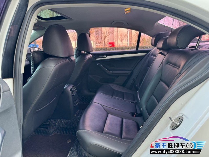 16年大众速腾轿车抵押车出售