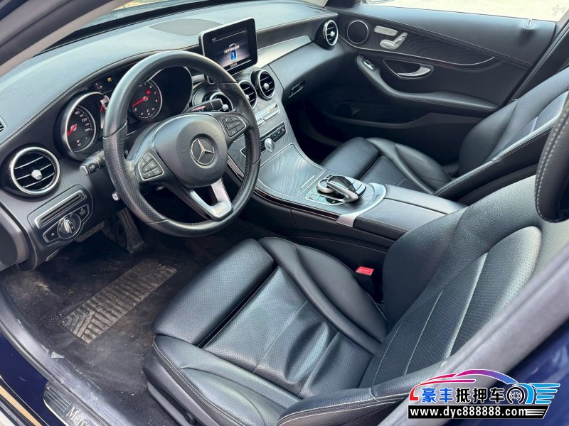 18年奔驰C轿车抵押车出售