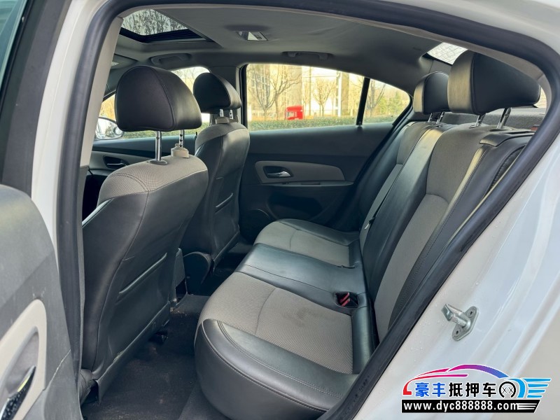 14年雪佛兰科鲁兹轿车抵押车出售