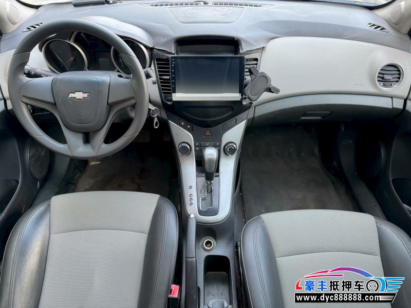 14年雪佛兰科鲁兹轿车抵押车出售