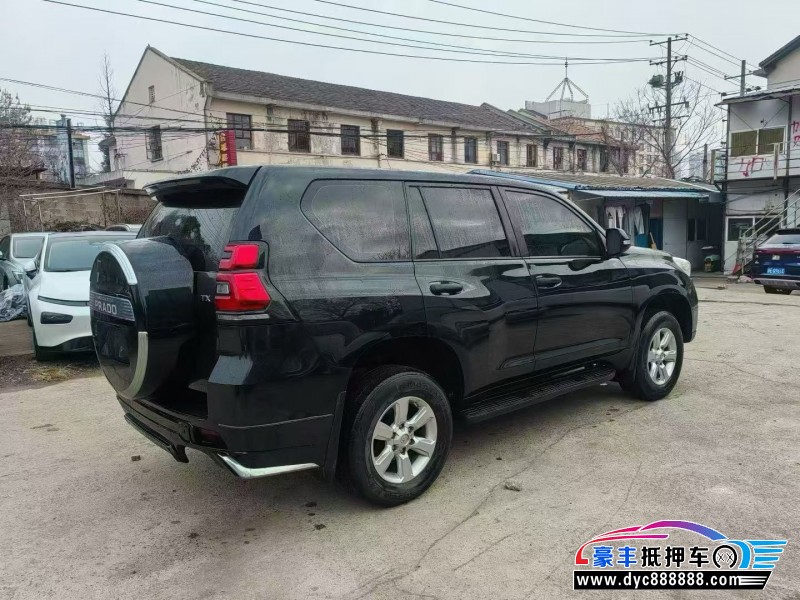 17年丰田普拉多（霸道）轿车抵押车出售