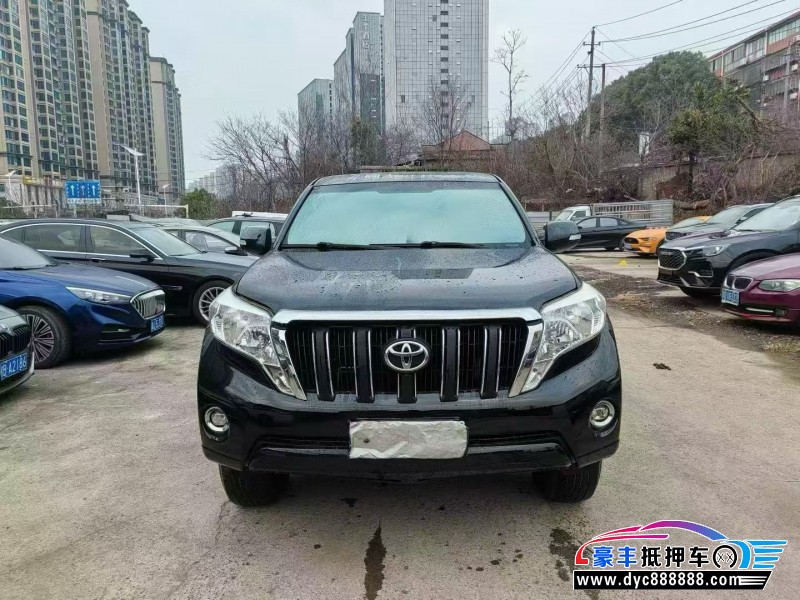 抵押车出售17年丰田普拉多（霸道）轿车