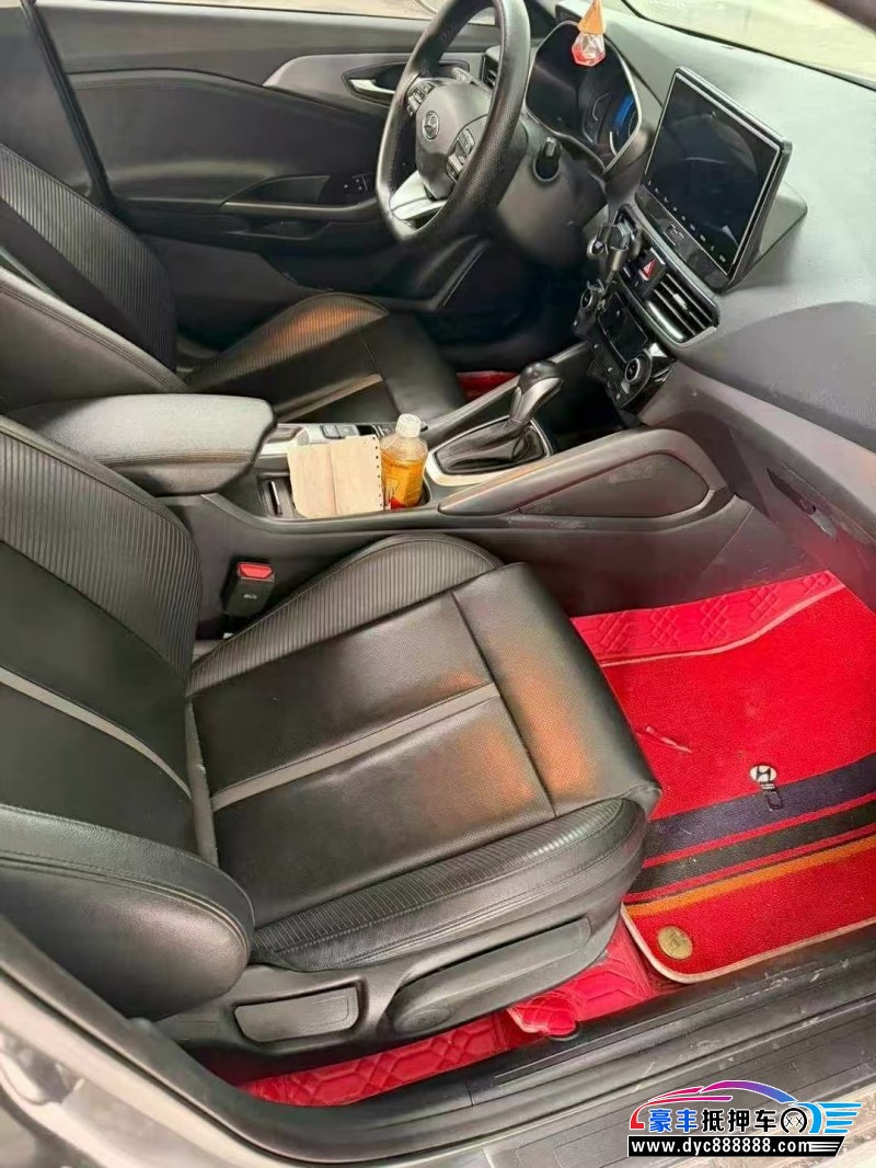 20年现代菲斯塔轿车抵押车出售