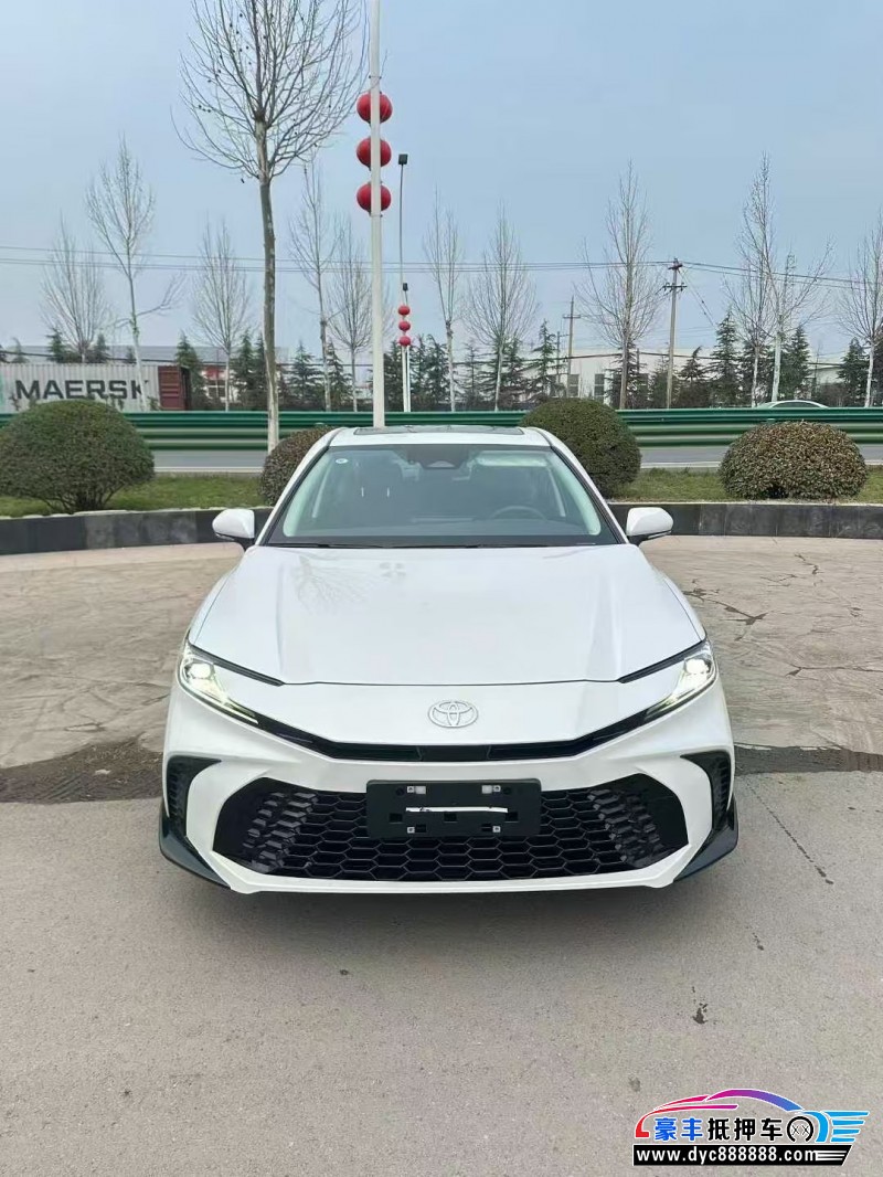 抵押车出售25年丰田凯美瑞轿车