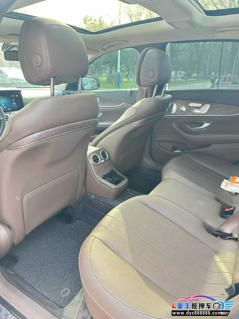 23年奔驰E轿车抵押车出售