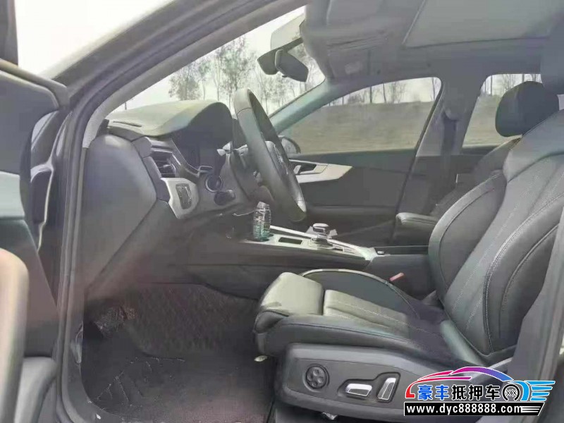 25年奥迪A4L轿车抵押车出售