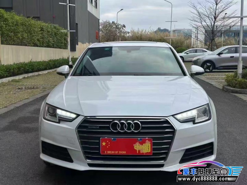 抵押车出售17年奥迪A4L轿车
