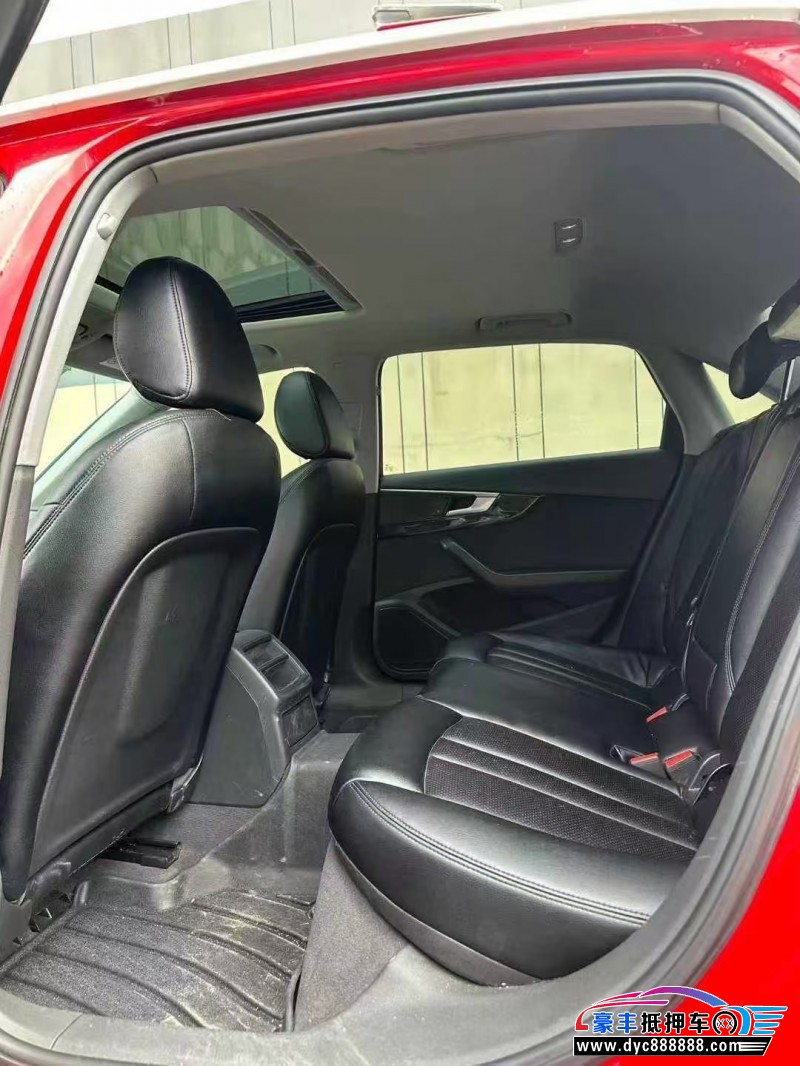 17年奥迪A4L轿车抵押车出售