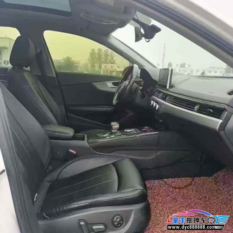 18年奥迪A4L轿车抵押车出售