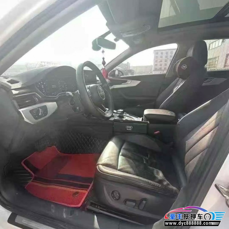 20年奥迪A4L轿车抵押车出售