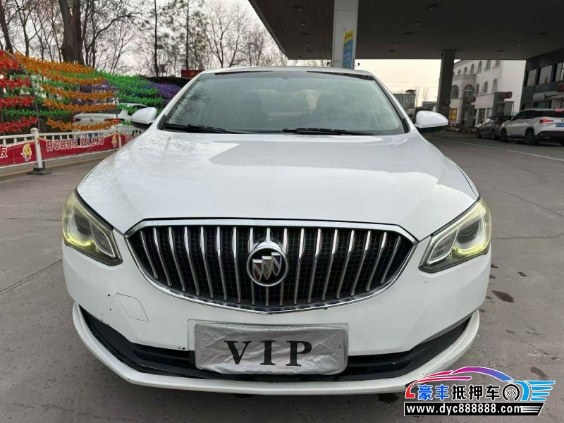 抵押车出售17年别克英朗轿车