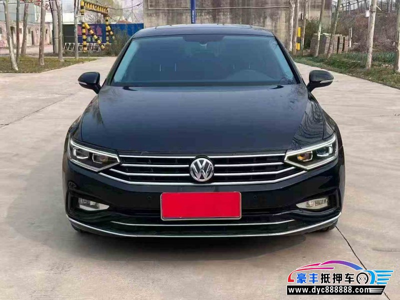 抵押车出售22年大众迈腾轿车