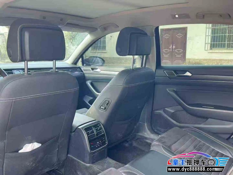 22年大众迈腾轿车抵押车出售