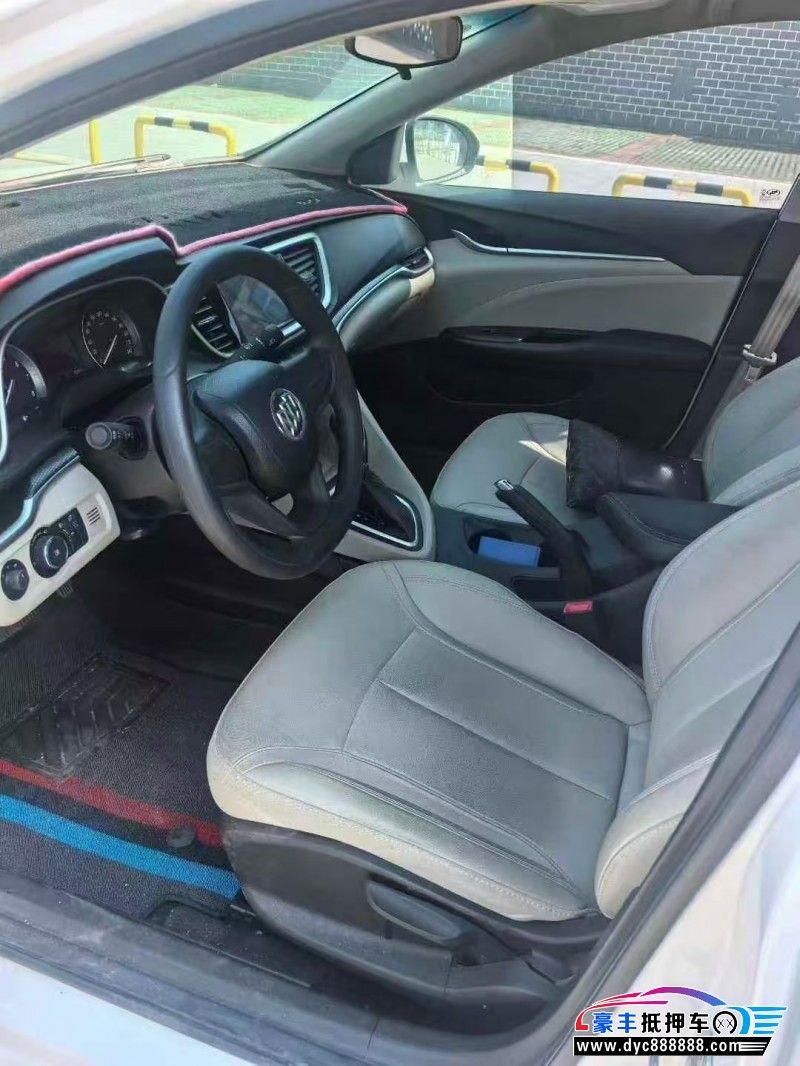 20年别克英朗轿车抵押车出售