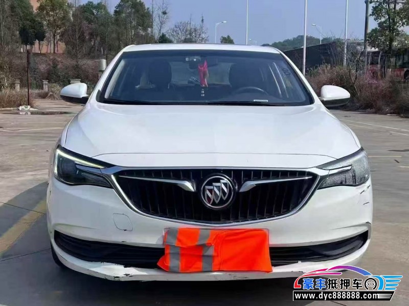 抵押车出售21年别克英朗轿车