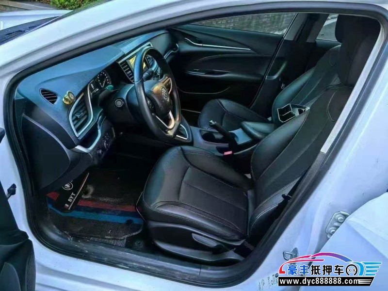 20年别克英朗轿车抵押车出售