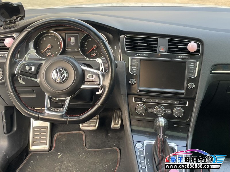 16年大众高尔夫轿车抵押车出售