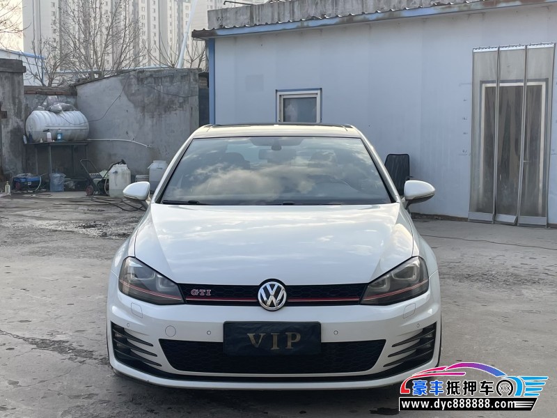 抵押车出售16年大众高尔夫轿车