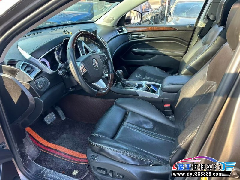 13年凯迪拉克SRX轿车抵押车出售