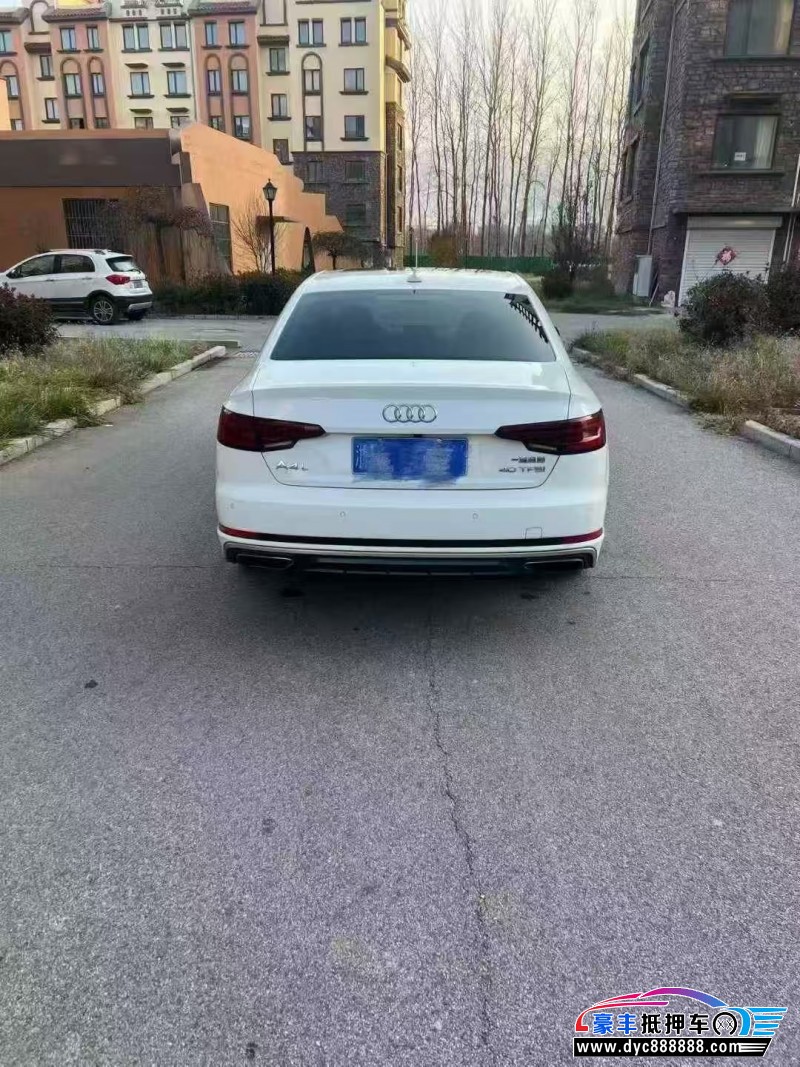 19年奥迪A4L轿车抵押车出售