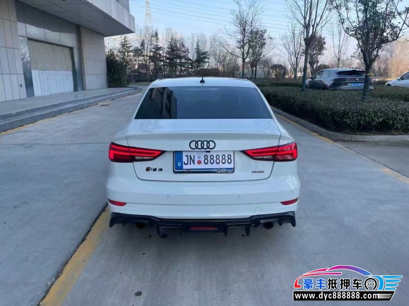 19年奥迪A3轿车抵押车出售