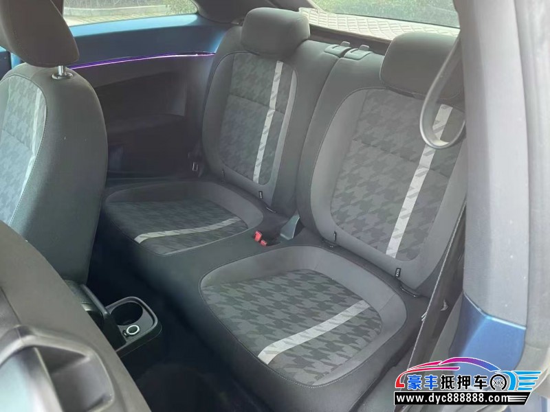 18年大众甲壳虫轿车抵押车出售