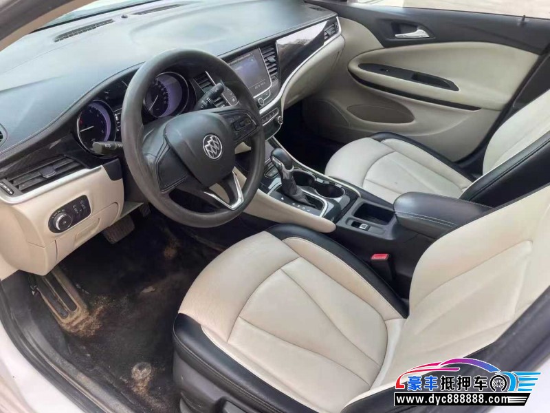 20年别克威朗轿车抵押车出售