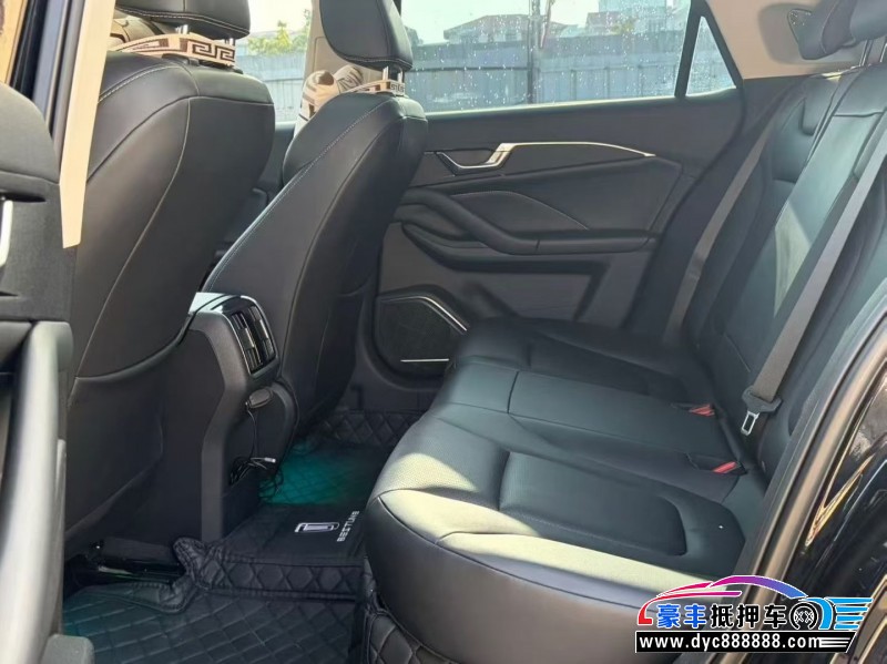 25年奔腾B70轿车抵押车出售