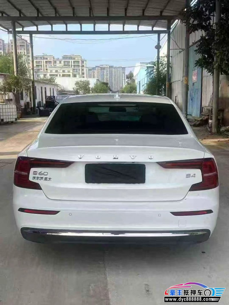 24年沃尔沃S60轿车抵押车出售