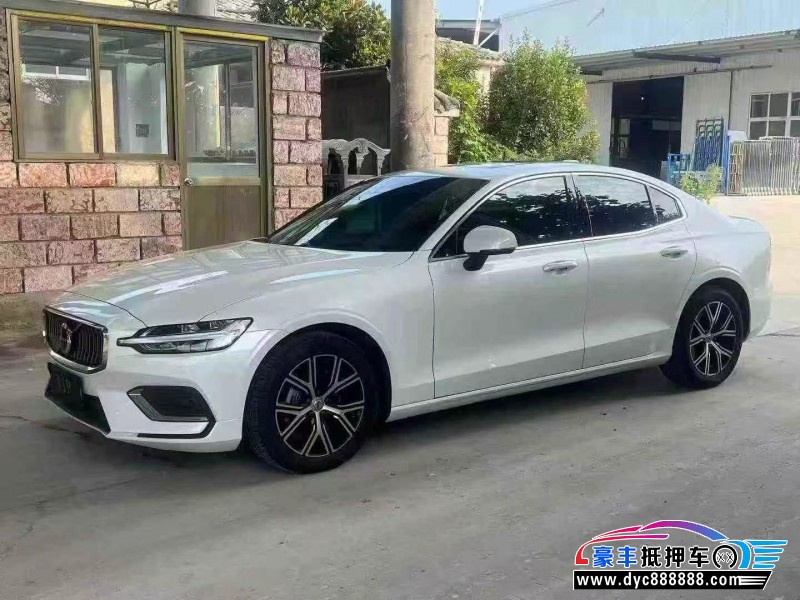 24年沃尔沃S60轿车抵押车出售
