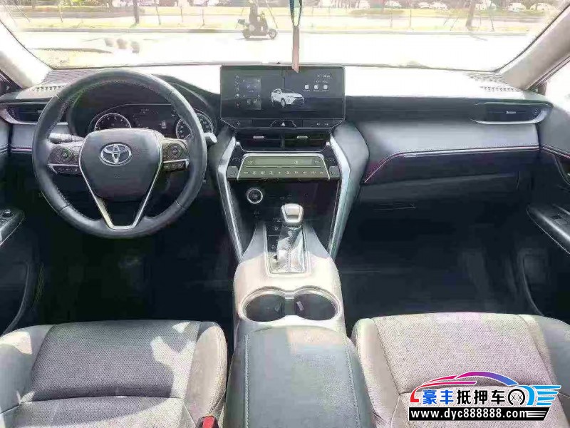 24年丰田凌放轿车抵押车出售