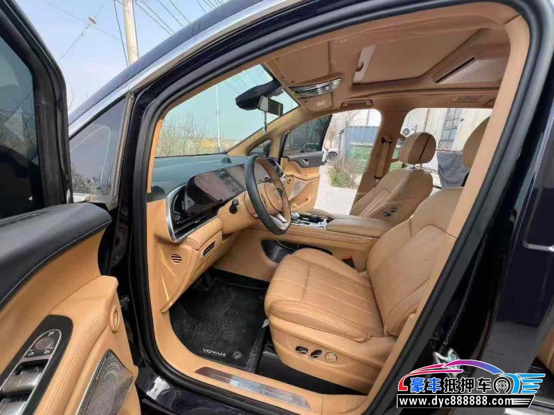 24年岚图梦想家轿车抵押车出售