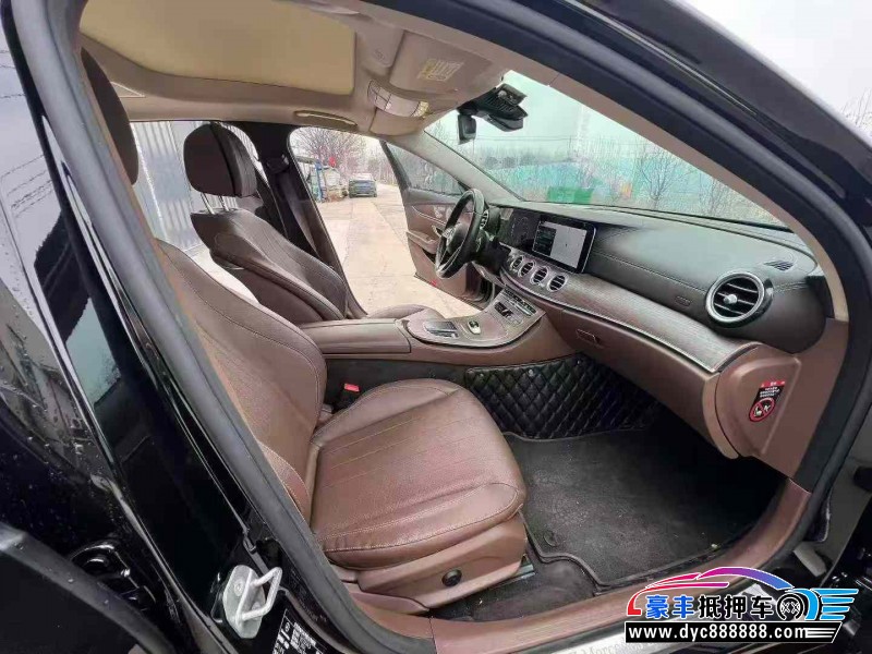 23年奔驰E轿车抵押车出售