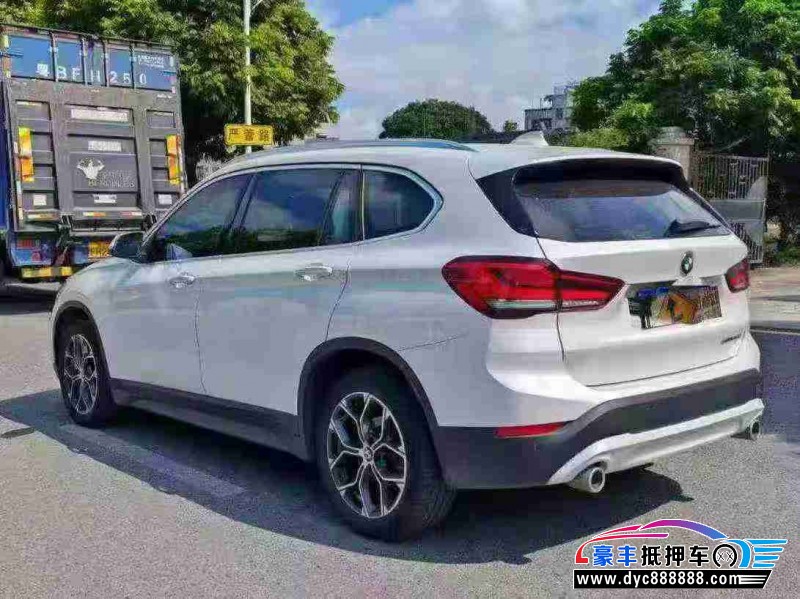 22年宝马X1轿车抵押车出售