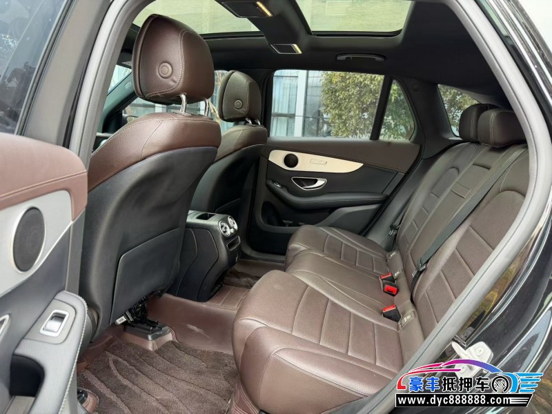 21年奔驰GLC轿车抵押车出售