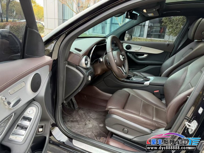 21年奔驰GLC轿车抵押车出售