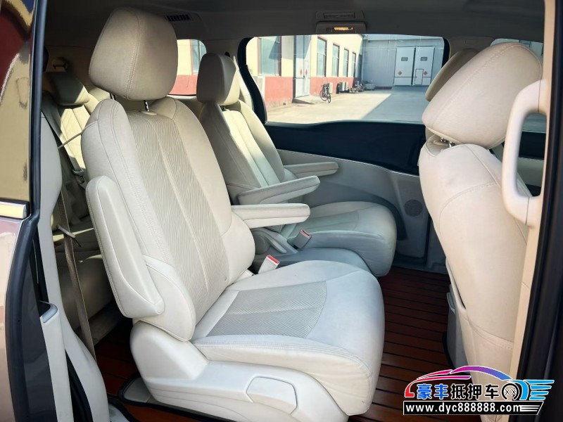 22年别克GL8轿车抵押车出售