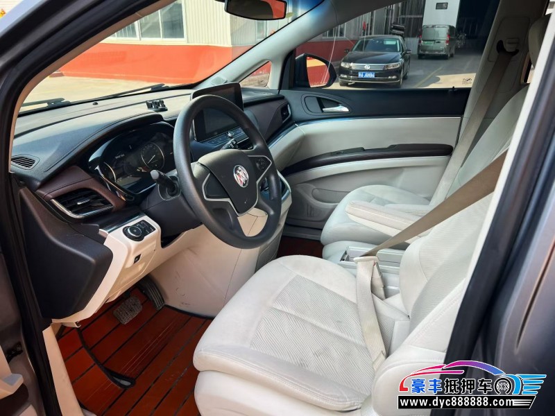 22年别克GL8轿车抵押车出售