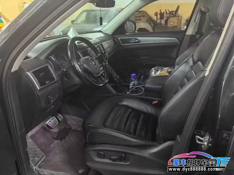 18年大众途昂轿车抵押车出售