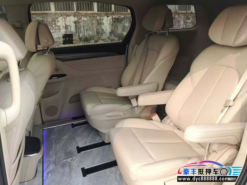 26年别克GL8轿车抵押车出售