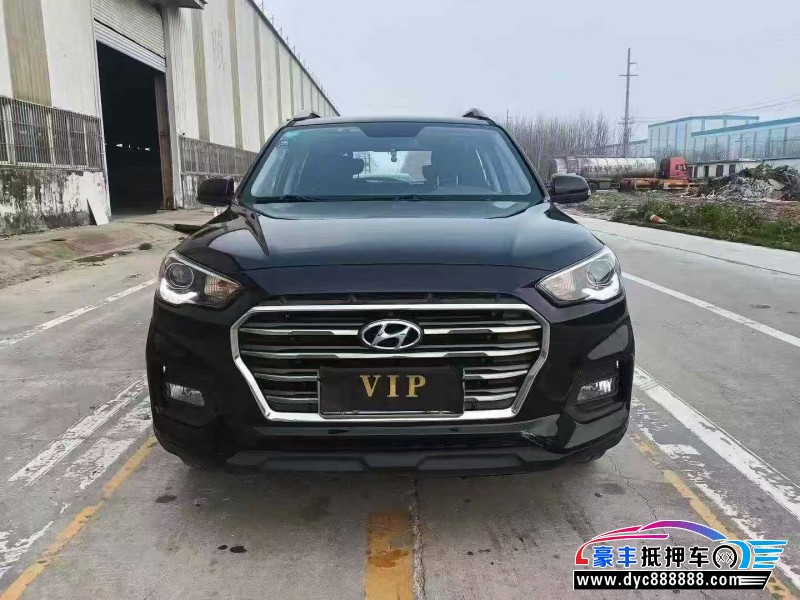 抵押车出售18年现代ix35轿车