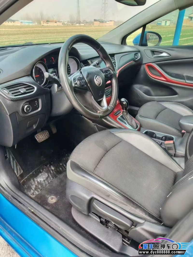 17年别克威朗轿车抵押车出售