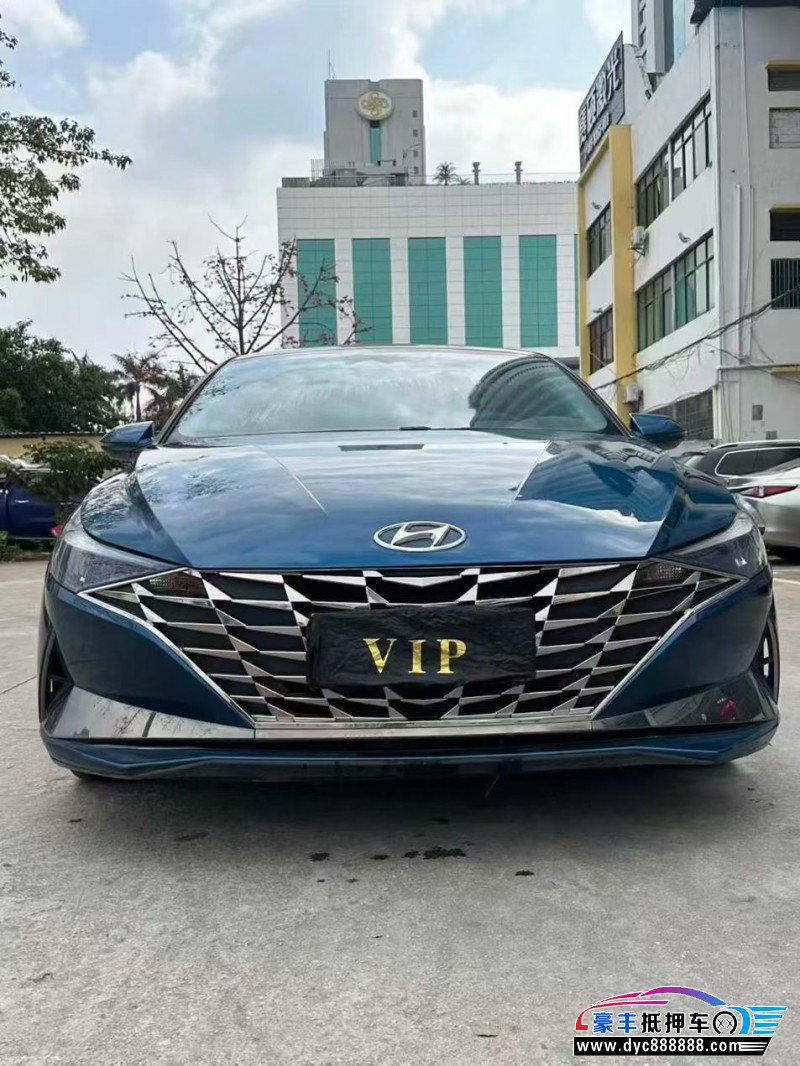 抵押车出售23年现代伊兰特轿车