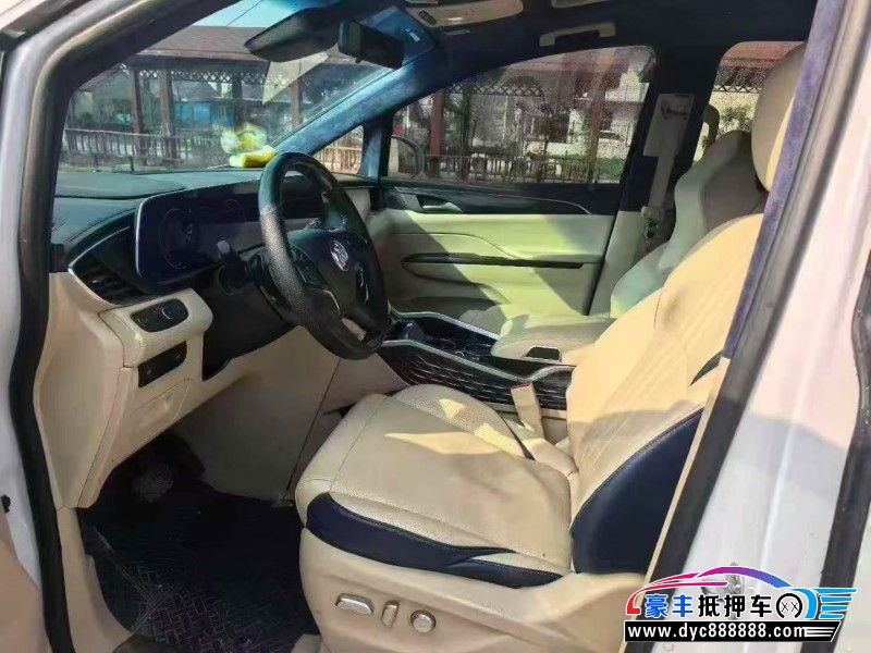 22年别克GL8轿车抵押车出售