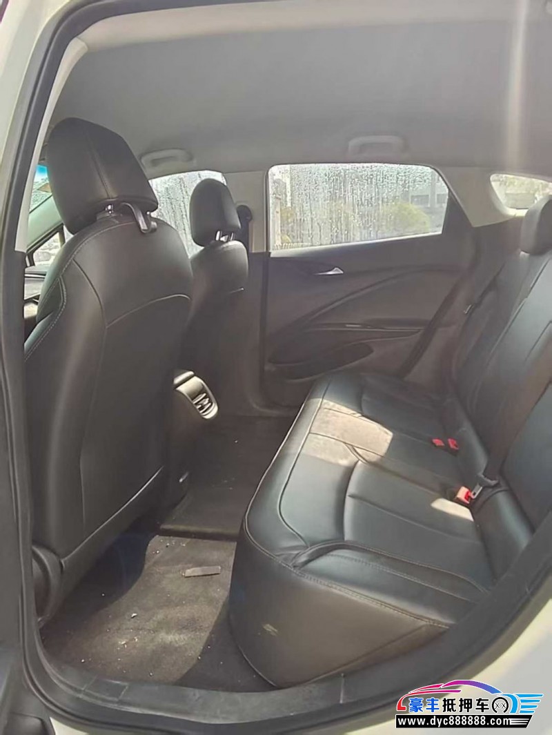 24年别克微蓝轿车抵押车出售