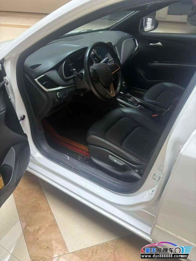 20年雪佛兰科鲁泽轿车抵押车出售