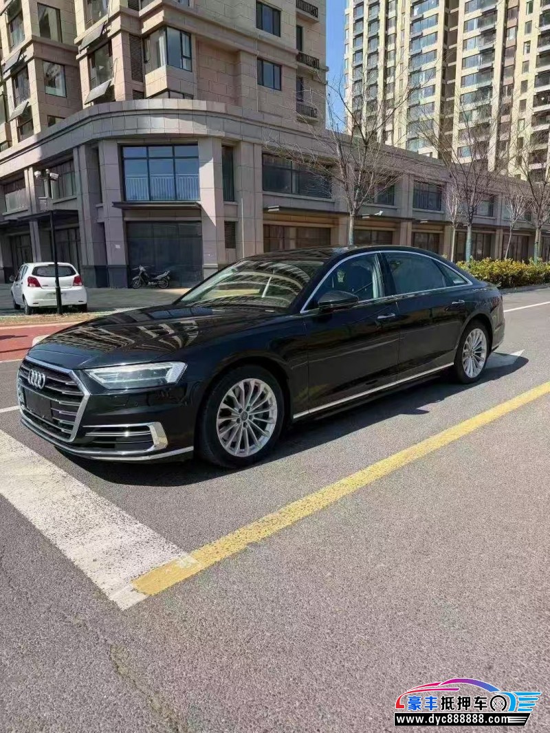 18年奥迪A8轿车抵押车出售