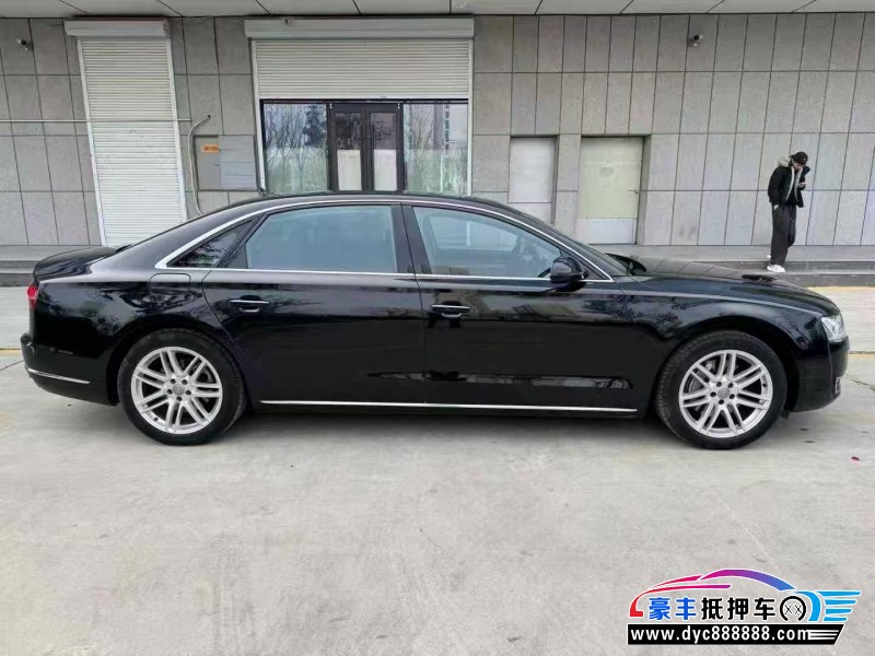 18年奥迪A8轿车抵押车出售