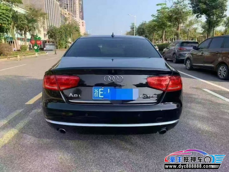 14年奥迪A8轿车抵押车出售