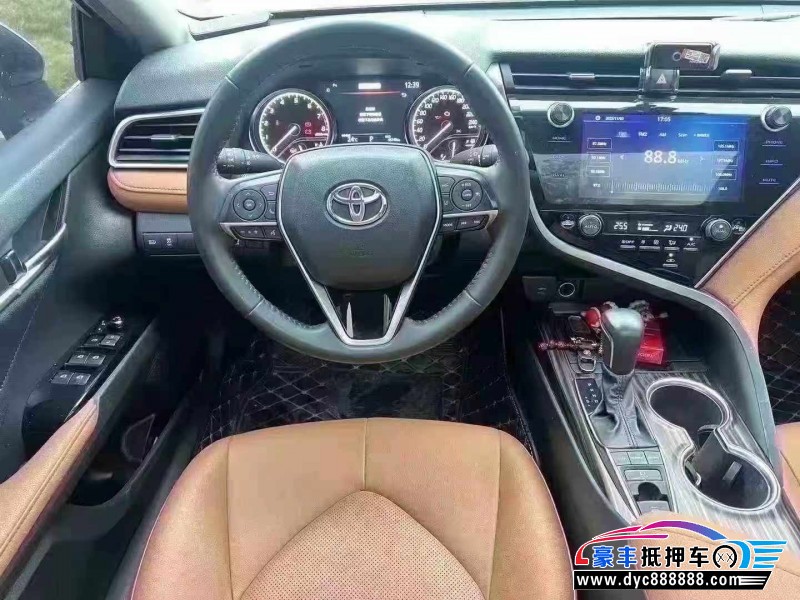 21年丰田凯美瑞轿车抵押车出售